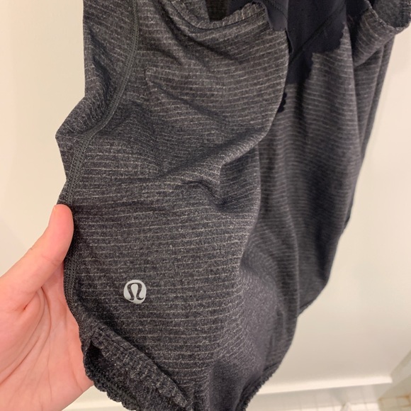 Lululemon tank - Picture 4 of 4